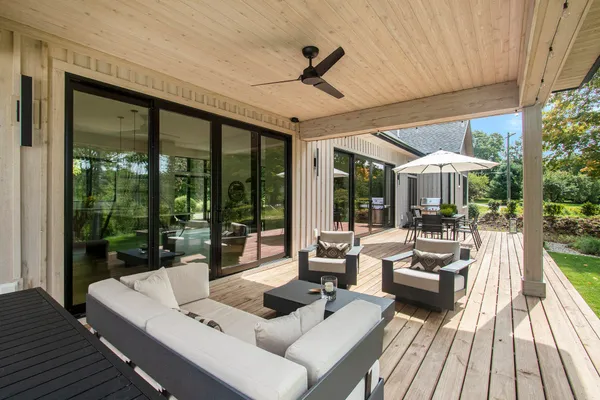 $1,575,000 | 2954 Peach Creek Court, Fennville, MI 49408