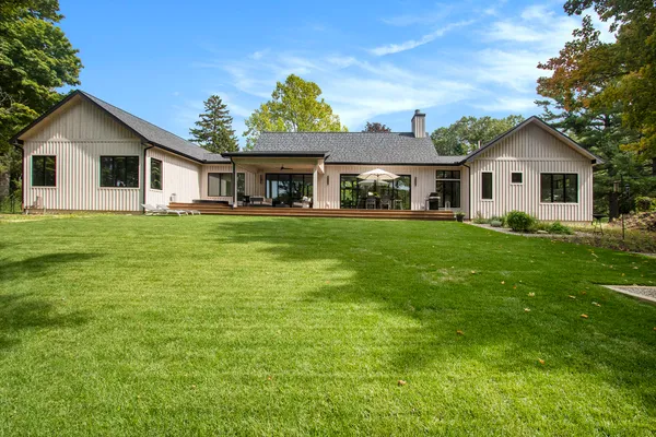 $1,575,000 | 2954 Peach Creek Court, Fennville, MI 49408