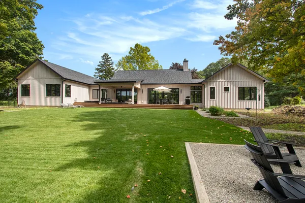 $1,575,000 | 2954 Peach Creek Court, Fennville, MI 49408