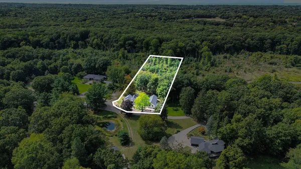 $1,575,000 | 2954 Peach Creek Court, Fennville, MI 49408