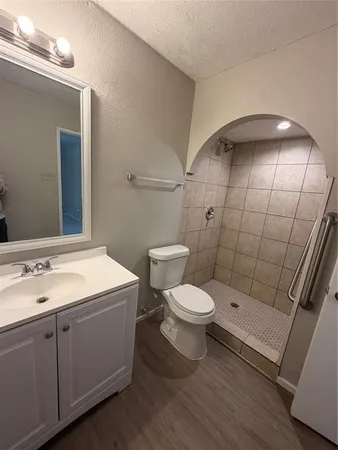 $2,150 | 829 Pinoak Drive, Grand Prairie, TX 75052