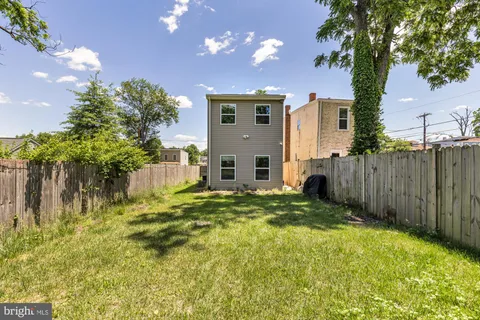 $415,000 | 1002 58th Avenue, Capitol Heights, MD 20743