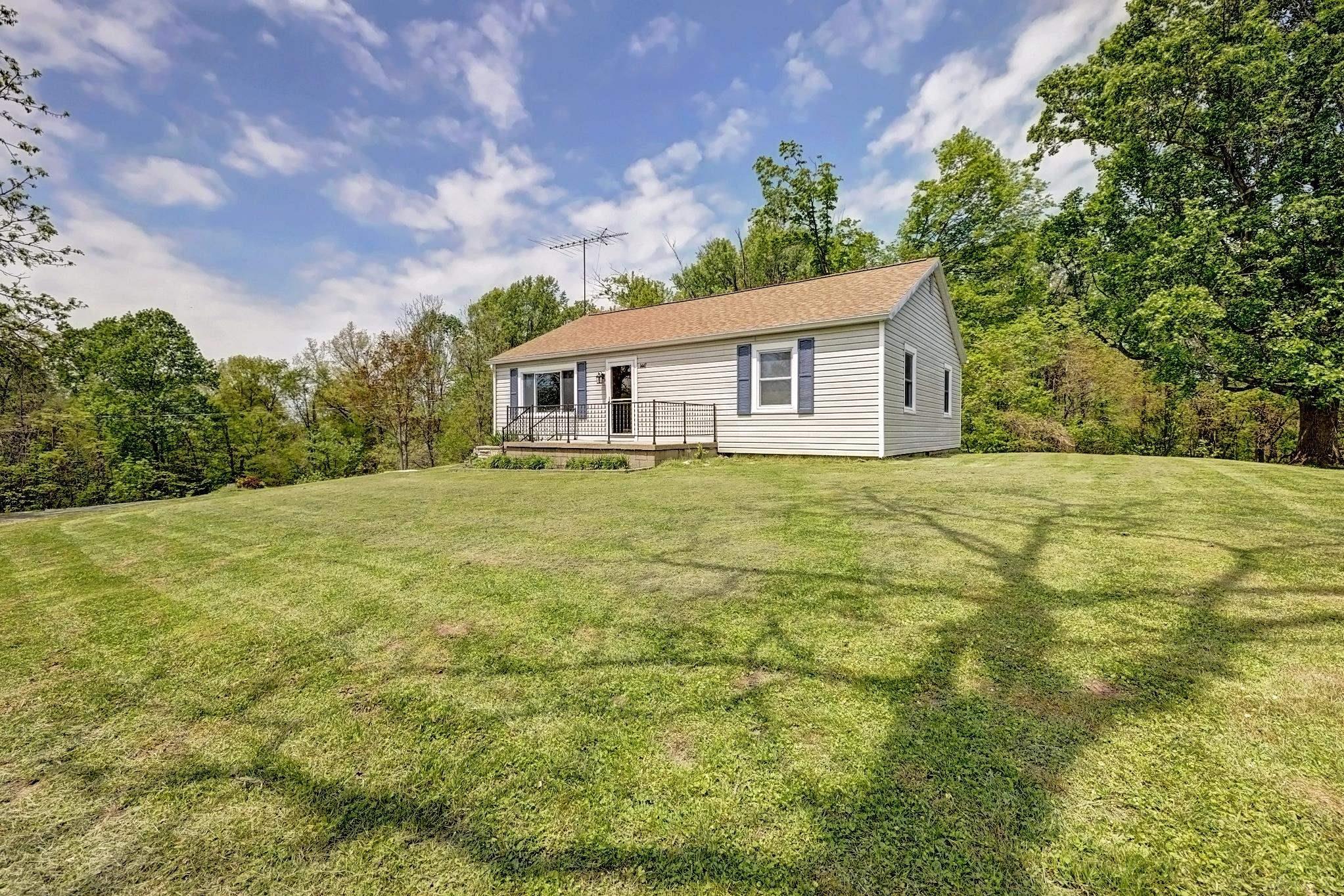 1447 East Oolitic Road Bedford, IN 47421 - Photo 2 of 35 Gallery Image 2