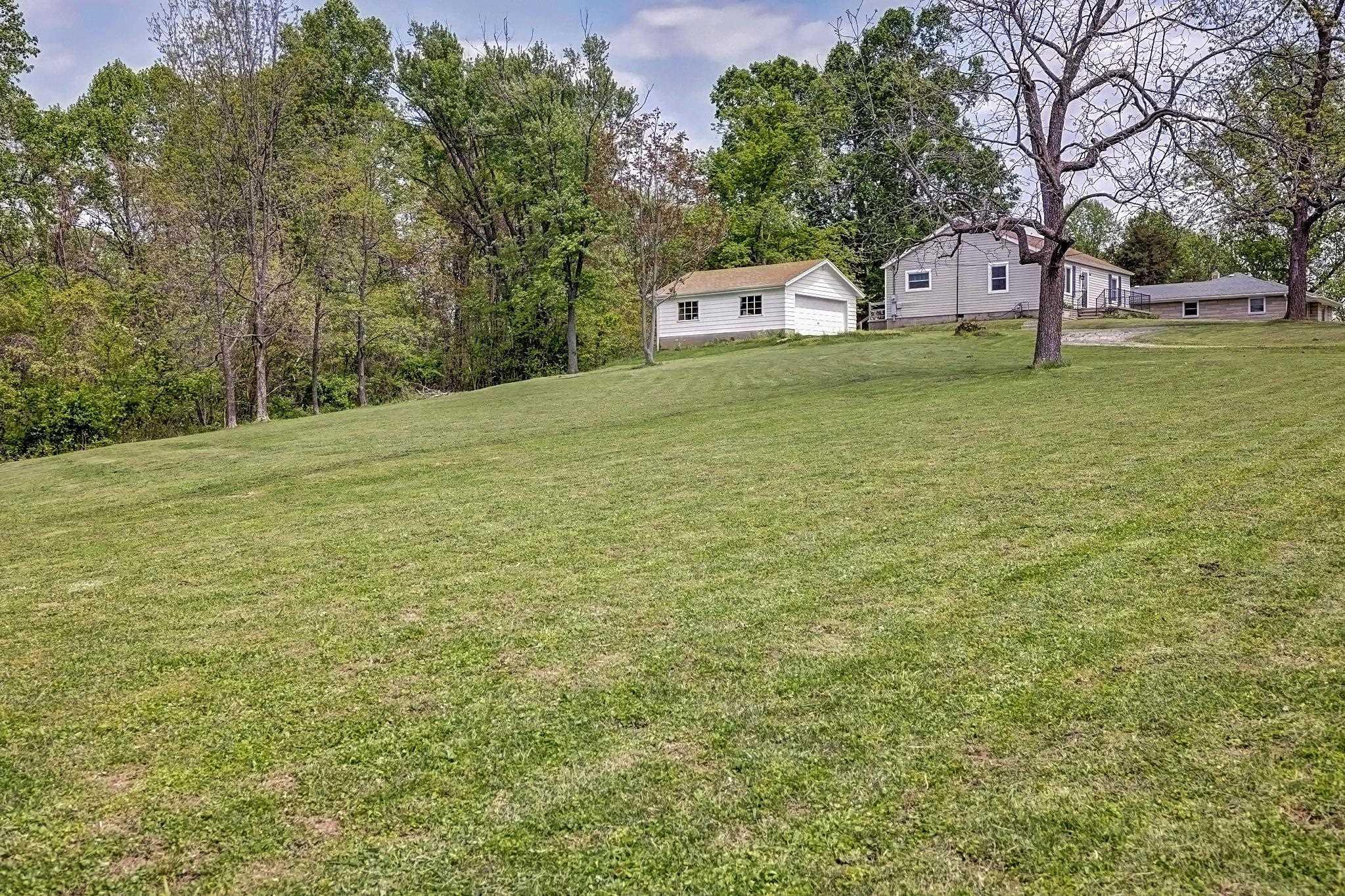 1447 East Oolitic Road Bedford, IN 47421 - Photo 6 of 35 Gallery Image 6
