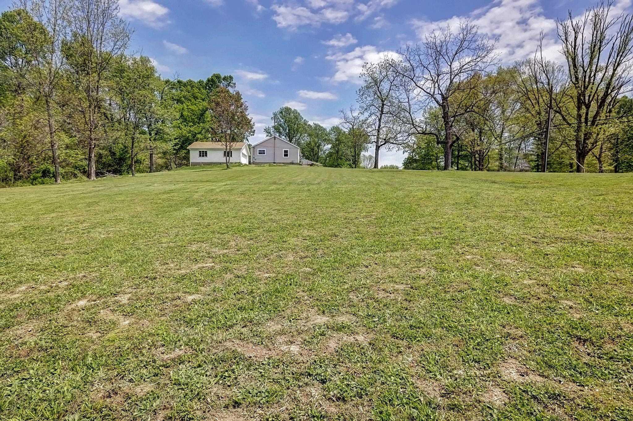 1447 East Oolitic Road Bedford, IN 47421 - Photo 7 of 35 Gallery Image 7