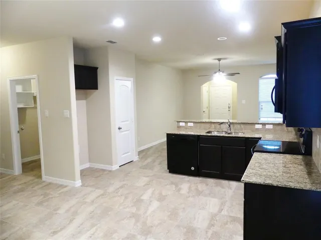 $1,975 | 309 Jennie Marie Circle, Ferris, TX 75125