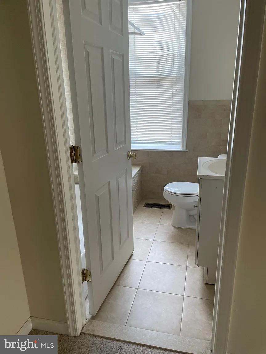 621 North 35th Street Philadelphia, PA 19104 - Photo 9 of 10 a bathroom with a toilet and a shower