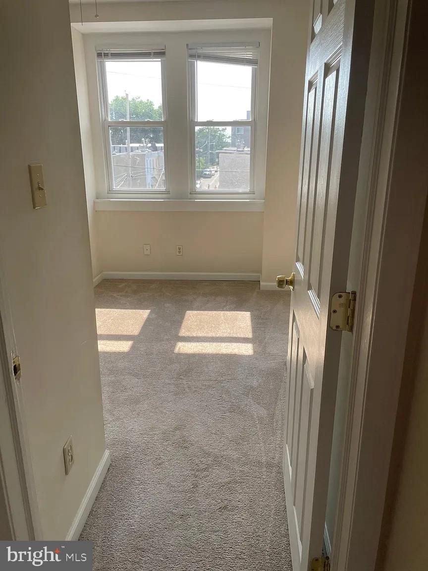 621 North 35th Street Philadelphia, PA 19104 - Photo 10 of 10 a view of an empty room with a window