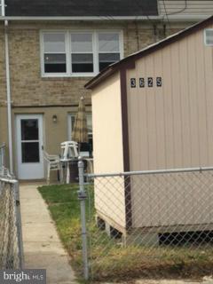 3625 Clarenell Road Baltimore, MD 21229 - Photo 23 of 26 Fenced yard