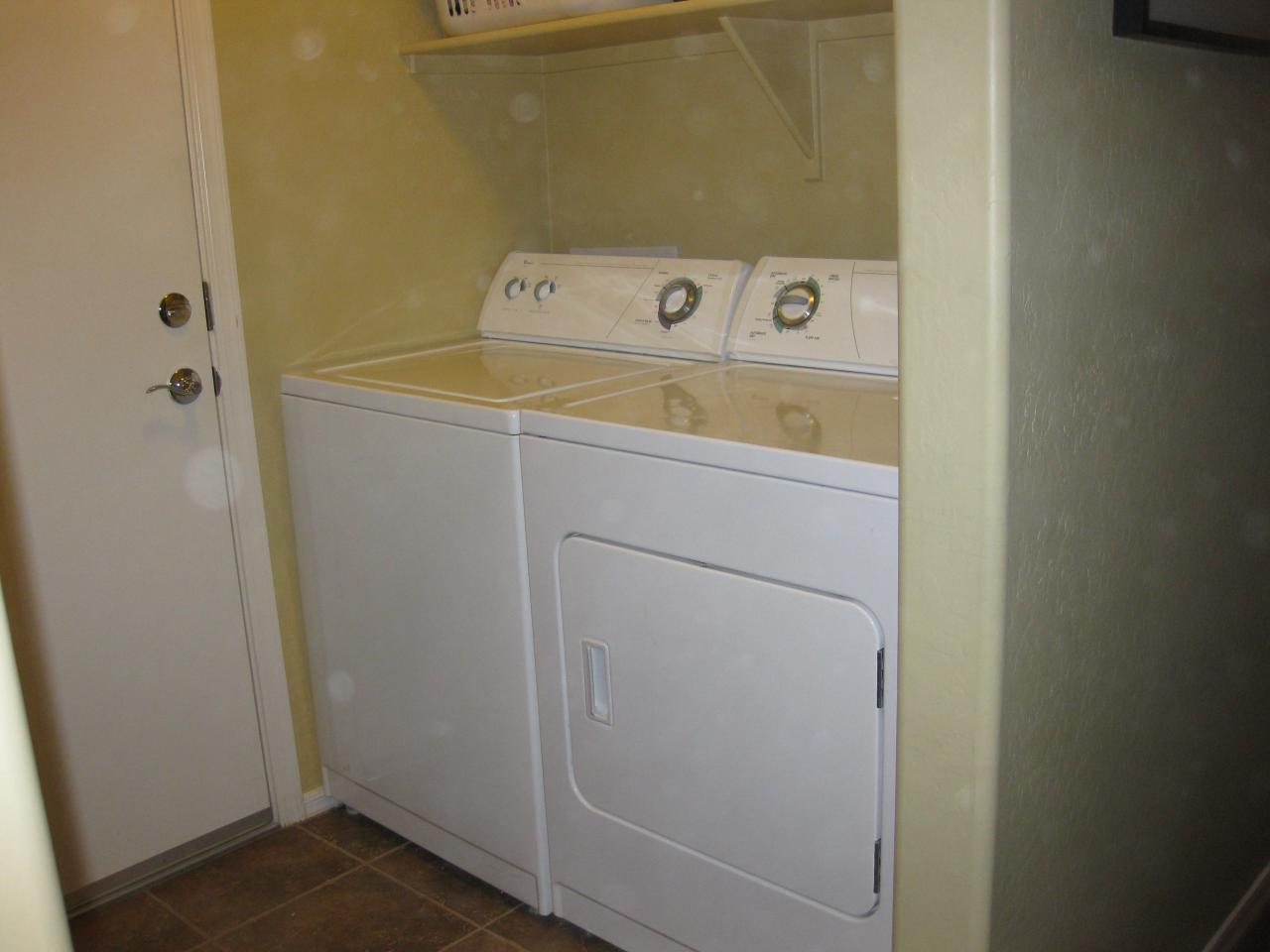 45087 Miramar Road Maricopa, AZ 85139 - Photo 12 of 17 Washer & Dryer