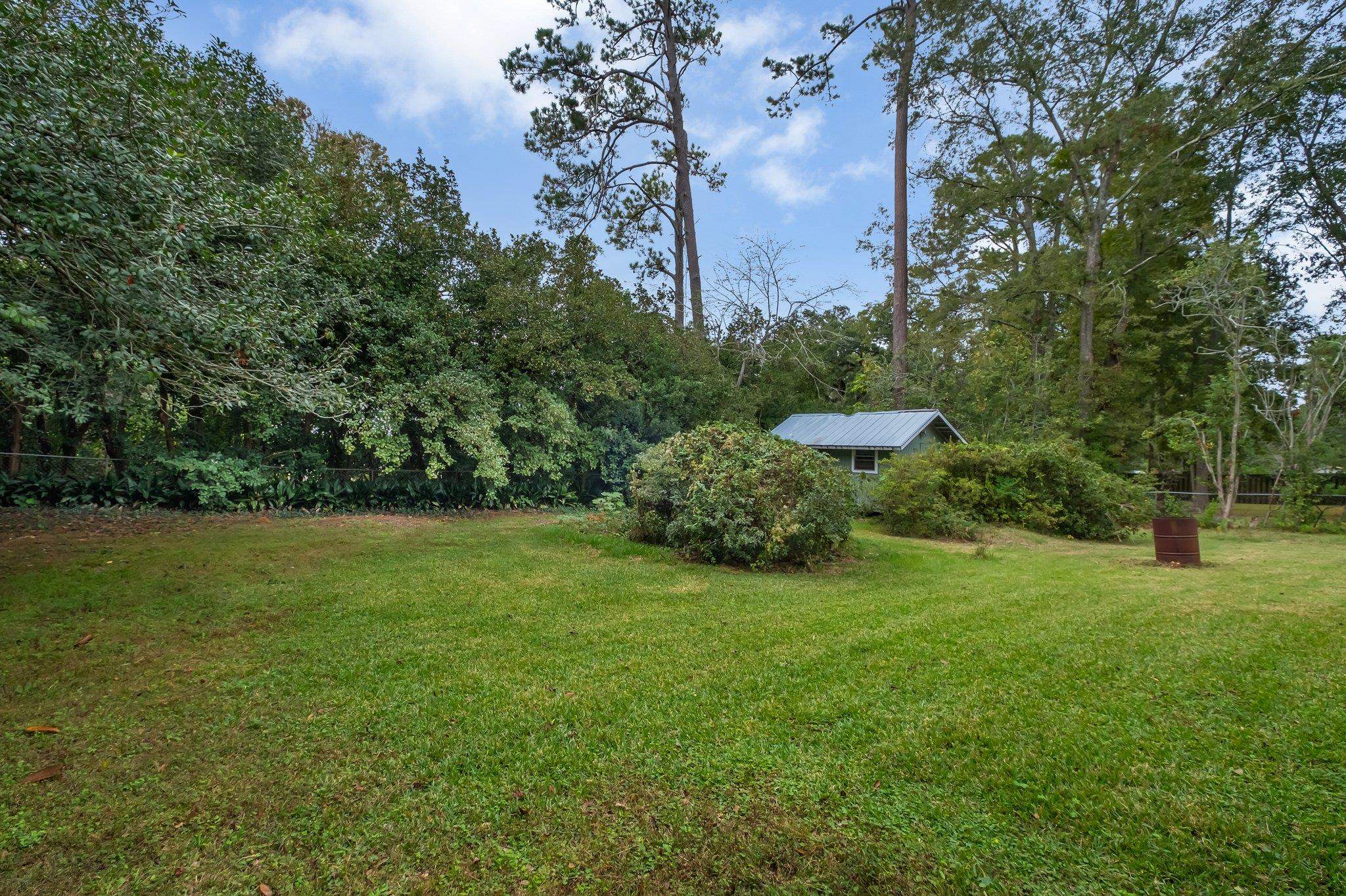 1090 Richardson Road Tallahassee, FL 32301 - Photo 3 of 36 Gallery Image 3