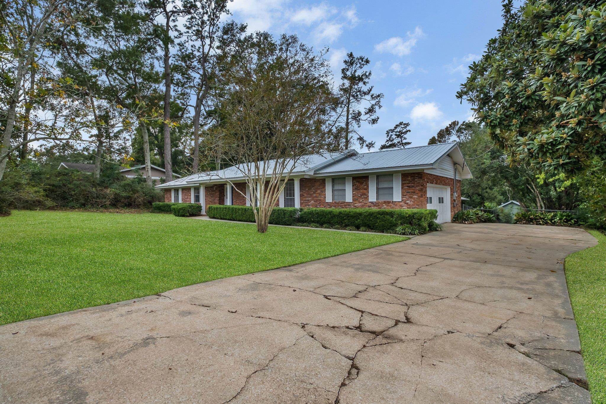 1090 Richardson Road Tallahassee, FL 32301 - Photo 35 of 36 Gallery Image 35