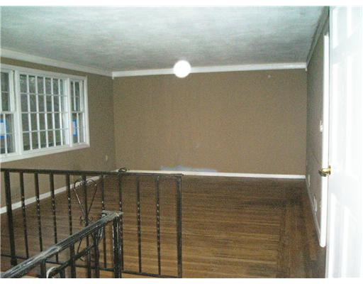 11 Worthington Road Warwick, RI 02889 - Photo 2 of 20 Living Room.