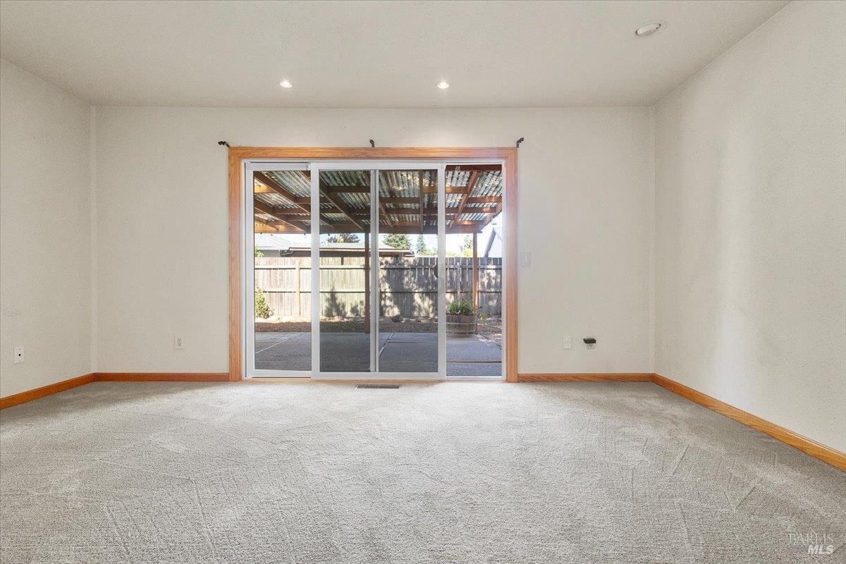 564 Edith Court Santa Rosa, CA 95401 - Photo 10 of 36