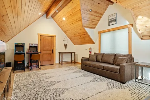 $999,999 | 43629 Bow Canyon Road, Big Bear Lake, CA 92315