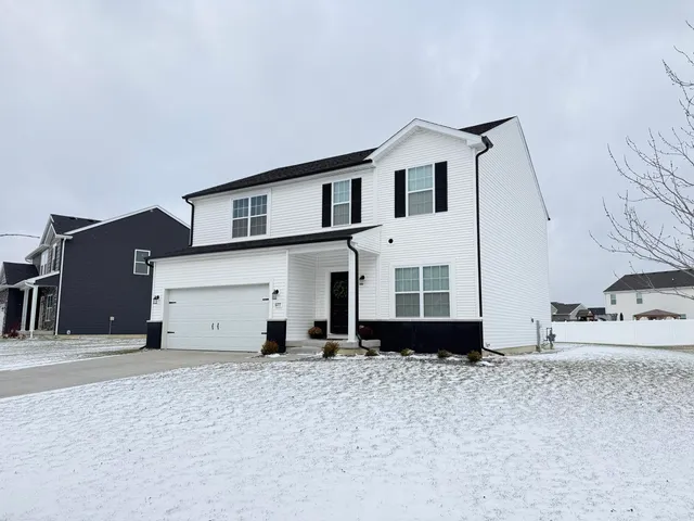 $425,000 | 8777 Burr Rdg Circle, Crown Point, IN 46307