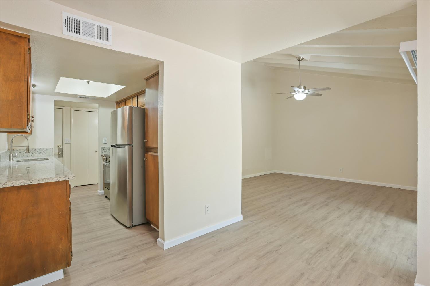 3639 Appleton Way Stockton, CA 95219 - Photo 10 of 37