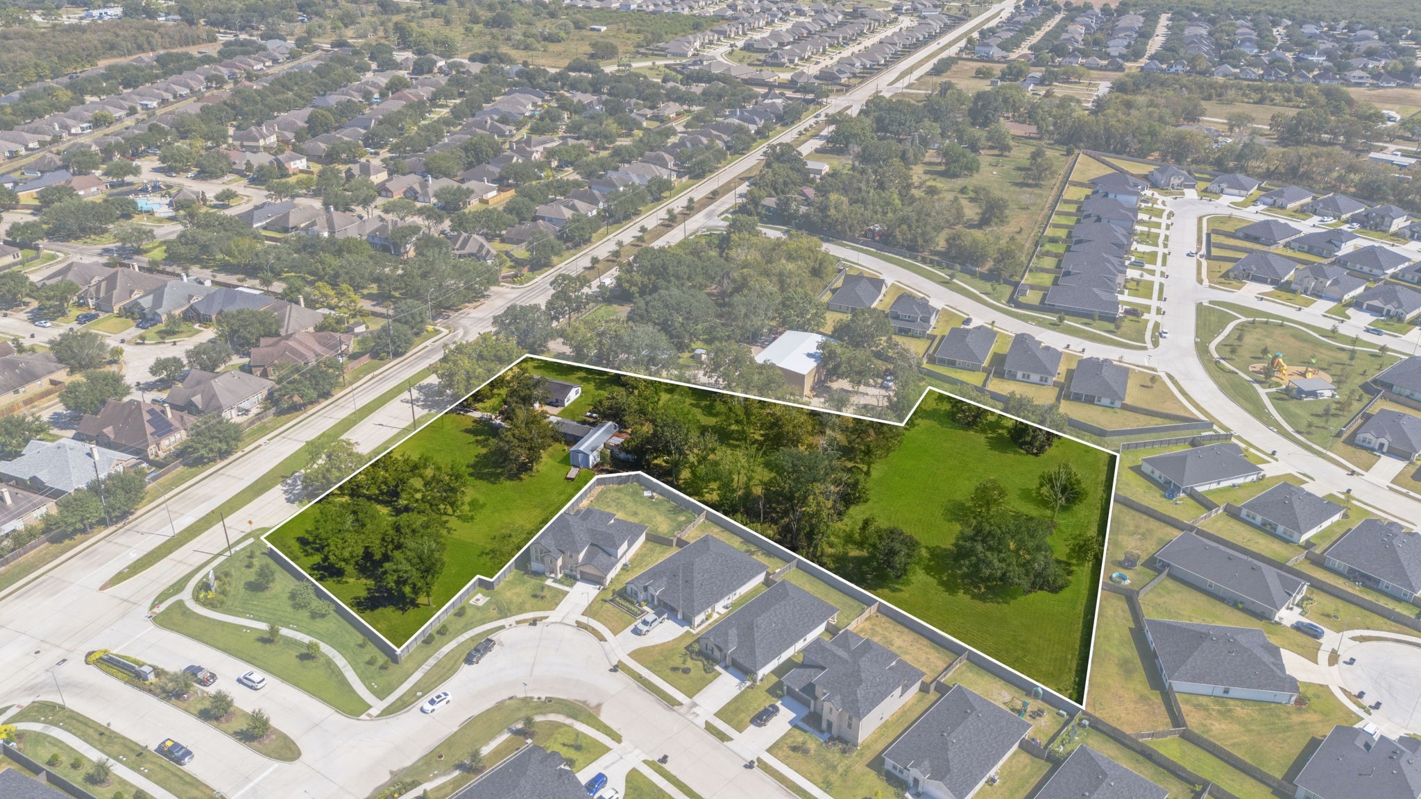 5418 Bryan Road Rosenberg, TX 77469 - Photo 10 of 49 a view of swimming pool with a yard