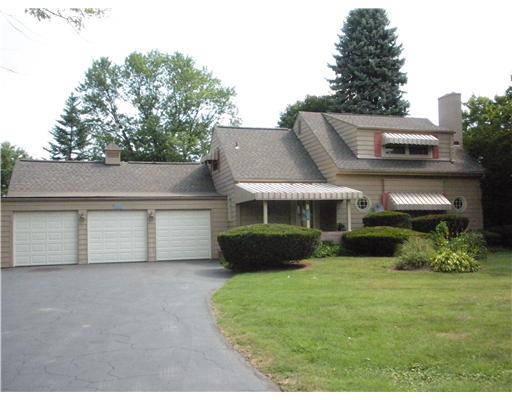 2920 Brodhead Road Aliquippa, PA 15001 - Photo 1 of 12 Exterior Front.