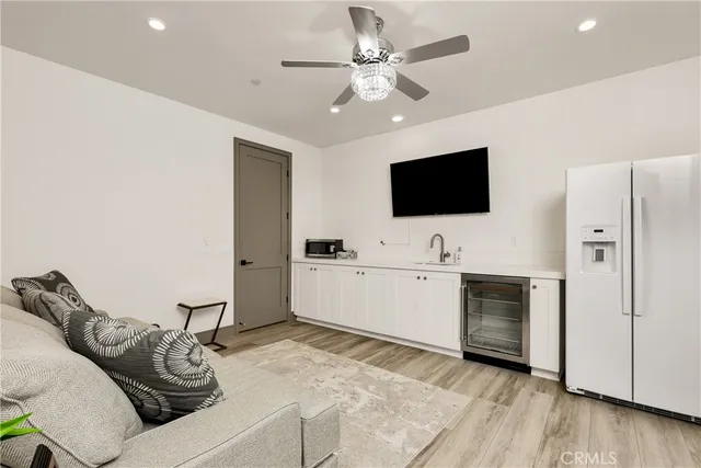 $6,590,000 | 10 Ocean Place, Seal Beach, CA 90740