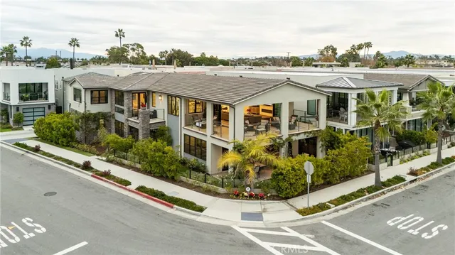 $6,590,000 | 10 Ocean Place, Seal Beach, CA 90740