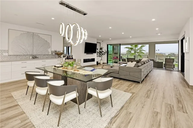 $6,590,000 | 10 Ocean Place, Seal Beach, CA 90740