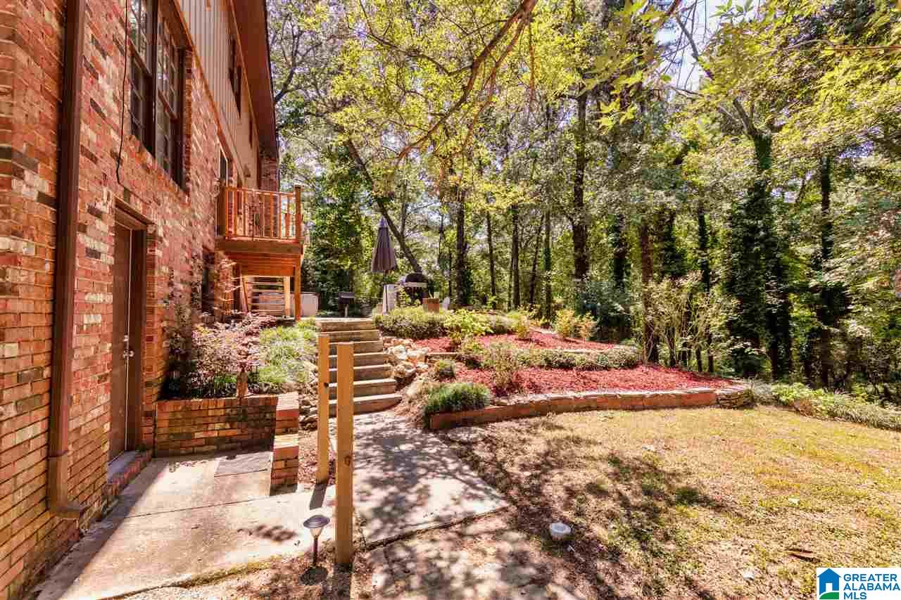 1804 Trail Ridge Drive Pelham, AL 35124 - Photo 5 of 50