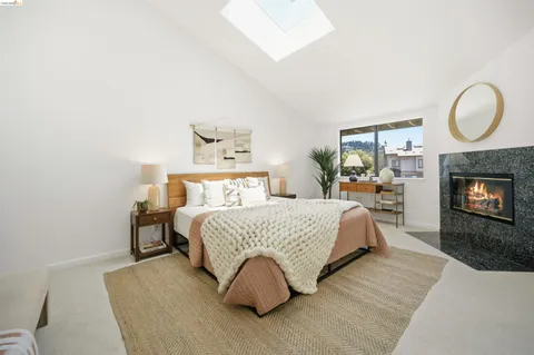 $1,098,000 | 3 Windward Hill, Oakland, CA 94618