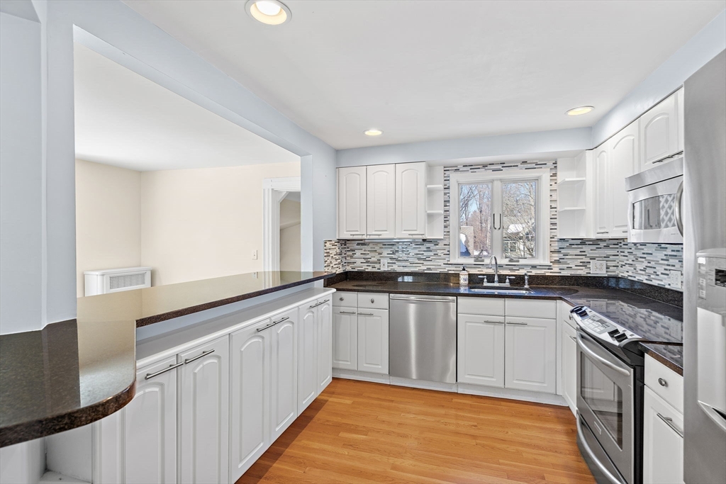 150 Hubbard Street, Unit B Concord, MA 01742 - Photo 7 of 17