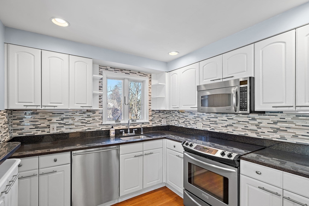 150 Hubbard Street, Unit B Concord, MA 01742 - Photo 8 of 17