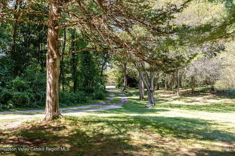 $1,050,000 | 455 Post Hill Road, Craryville, NY 12521