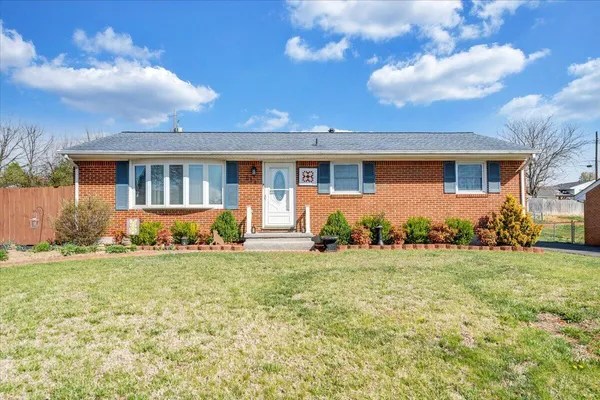 $329,000 | 614 Santee Road, Roanoke, VA 24019