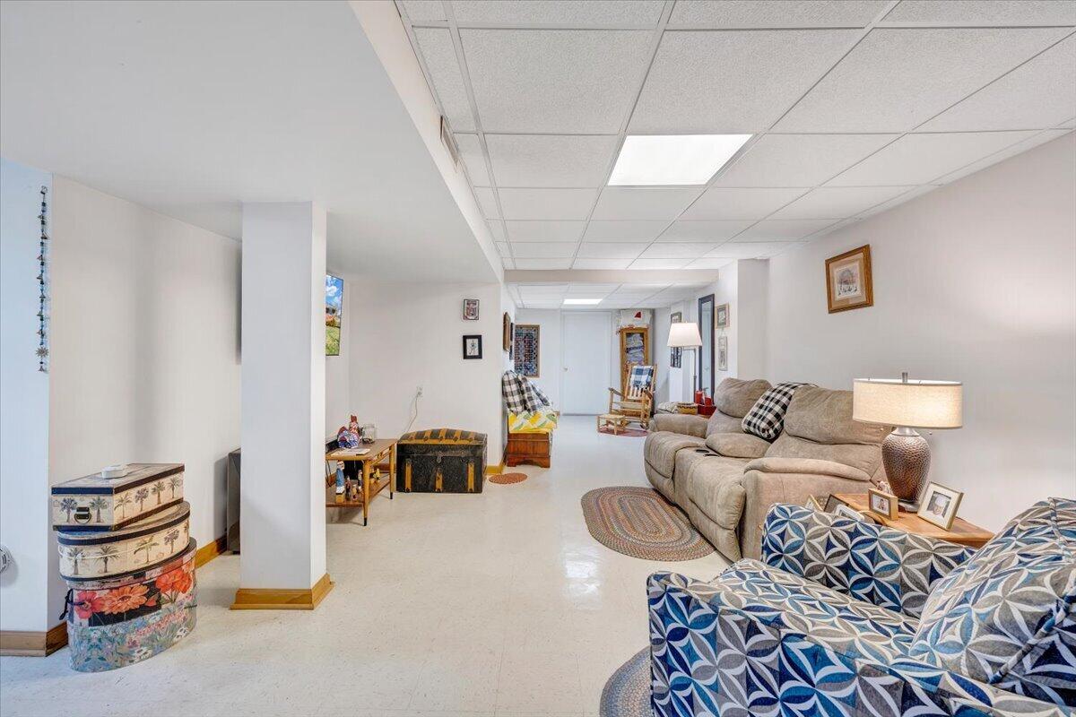 614 Santee Road Roanoke, VA 24019 - Photo 27 of 58 27-MIB04158