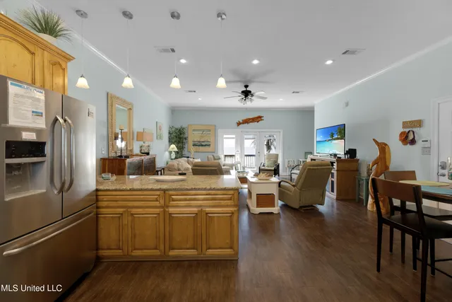 $434,000 | 800 West Beach Boulevard, Pass Christian, MS 39571