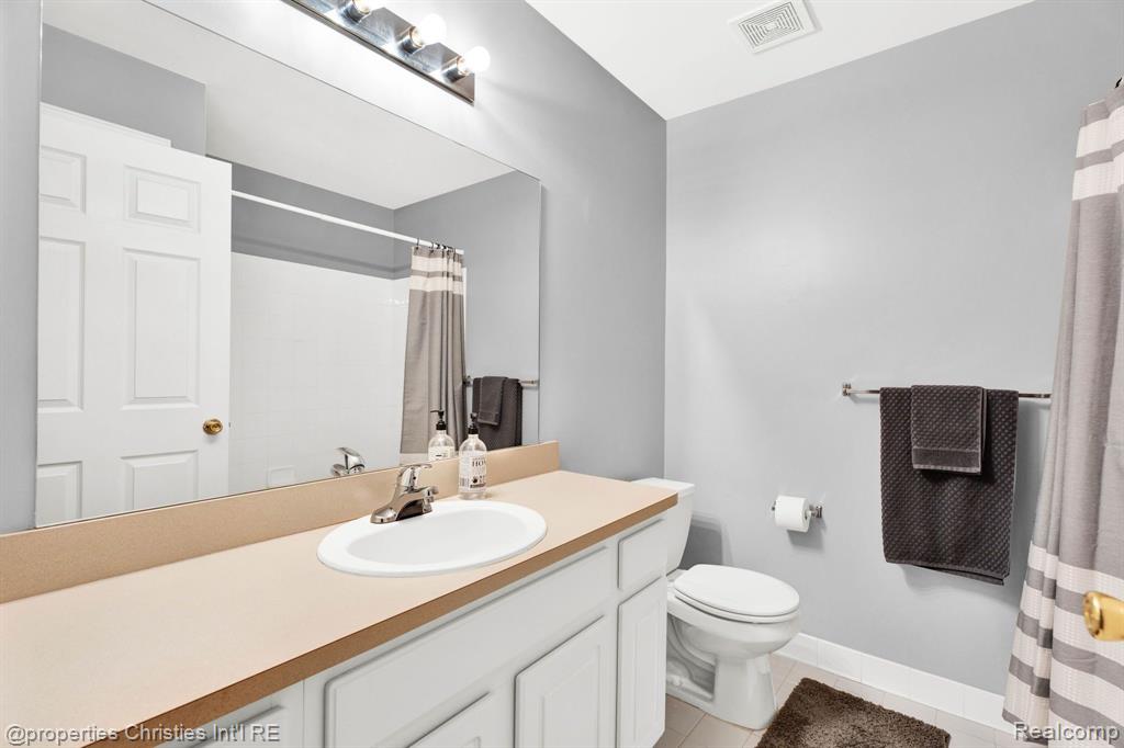 1858 Flagstone Circle, Unit 49 Rochester, MI 48307 - Photo 18 of 22