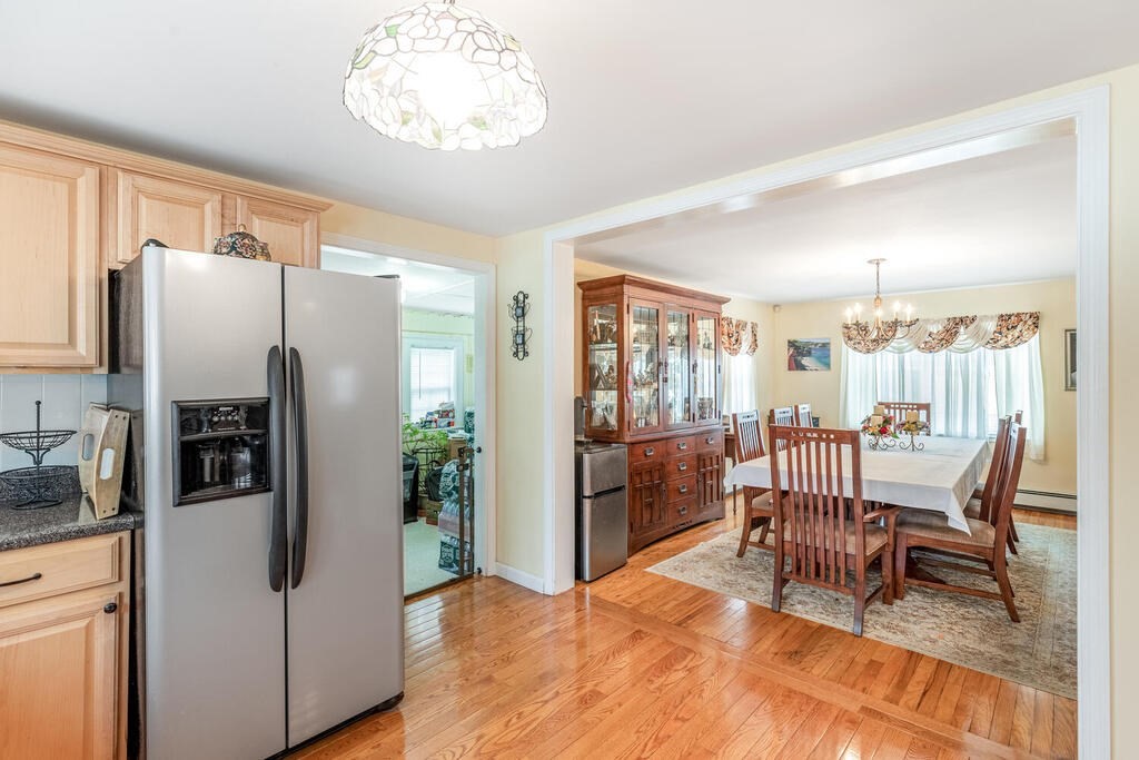 27 Leggs Hill Road Marblehead, MA 01945 - Photo 12 of 26 Gallery Image 12