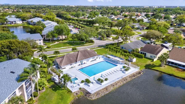 $239,900 | 13791 Oneida Drive, Unit C2, Delray Beach, FL 33446