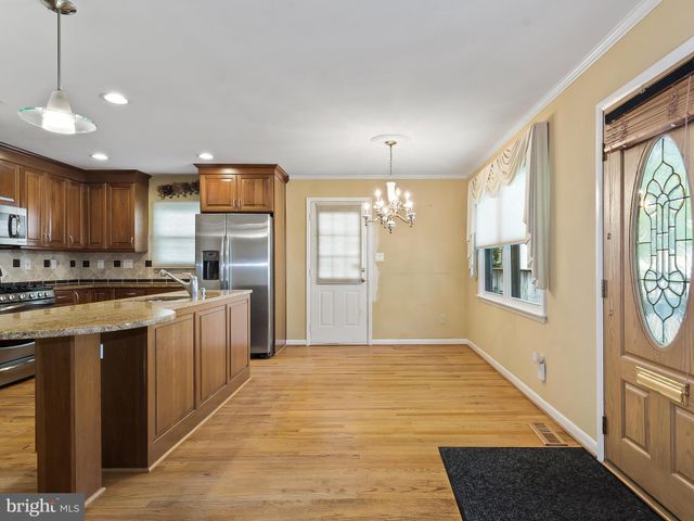 $775,000 | 4520 Chestnut Street, Bethesda, MD 20814