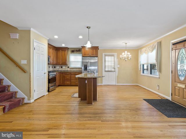 $775,000 | 4520 Chestnut Street, Bethesda, MD 20814