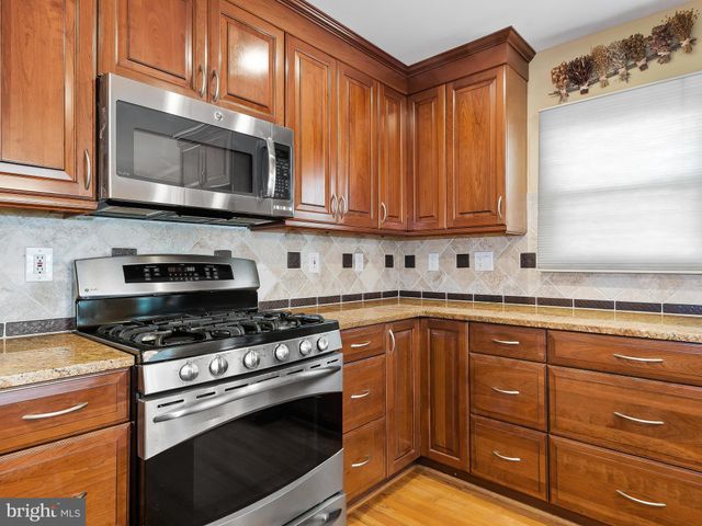 $775,000 | 4520 Chestnut Street, Bethesda, MD 20814