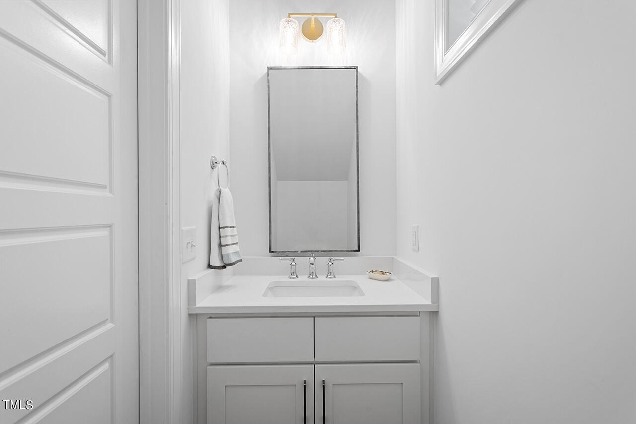 1805 Fairview Road Raleigh, NC 27608 - Photo 17 of 32 1805 Fairview Road_25