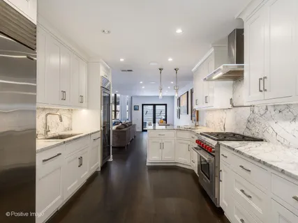 $1,599,000 | 1000 North State Street, Unit 4, Chicago, IL 60610