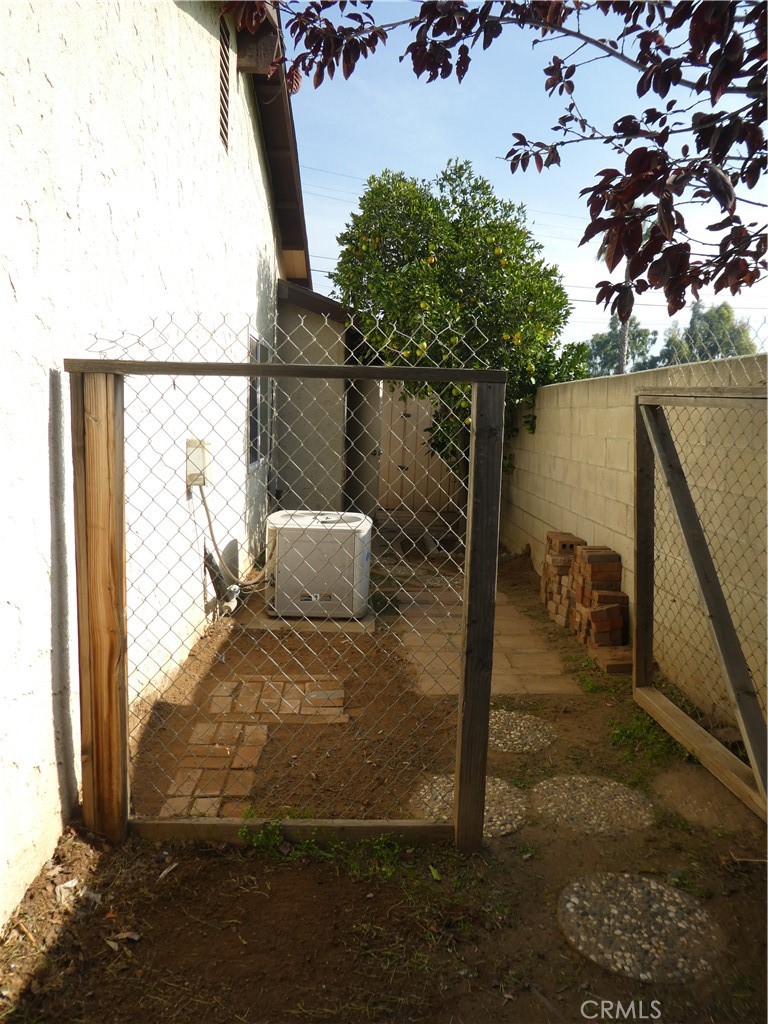 3842 Ridge Road Riverside, CA 92501 - Photo 23 of 26 a view of balcony
