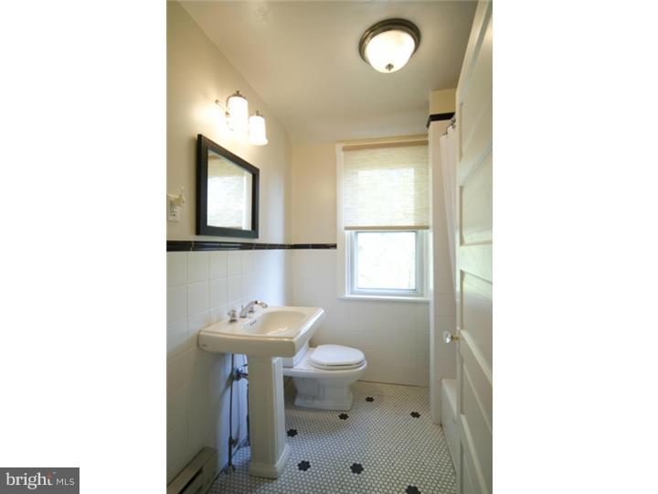25 Leopard Road Berwyn, PA 19312 - Photo 22 of 25 Bathroom