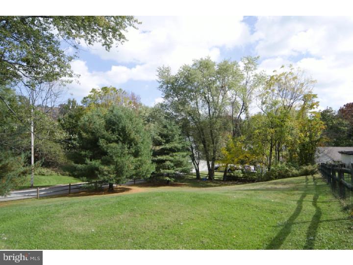 25 Leopard Road Berwyn, PA 19312 - Photo 24 of 25 Back Yard