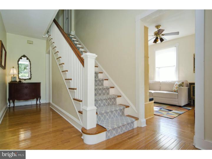 25 Leopard Road Berwyn, PA 19312 - Photo 4 of 25 Foyer