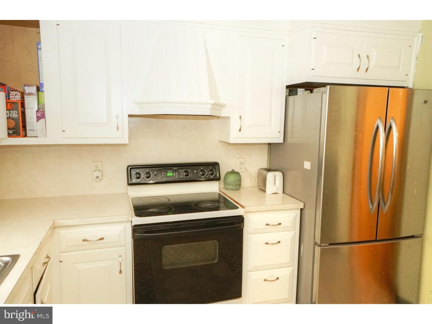 331 Avon Road Upper Darby, PA 19082 - Photo 11 of 17