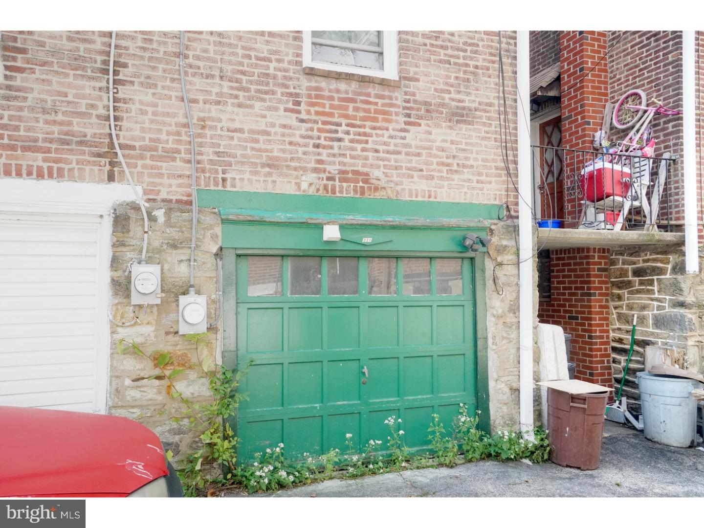331 Avon Road Upper Darby, PA 19082 - Photo 4 of 17