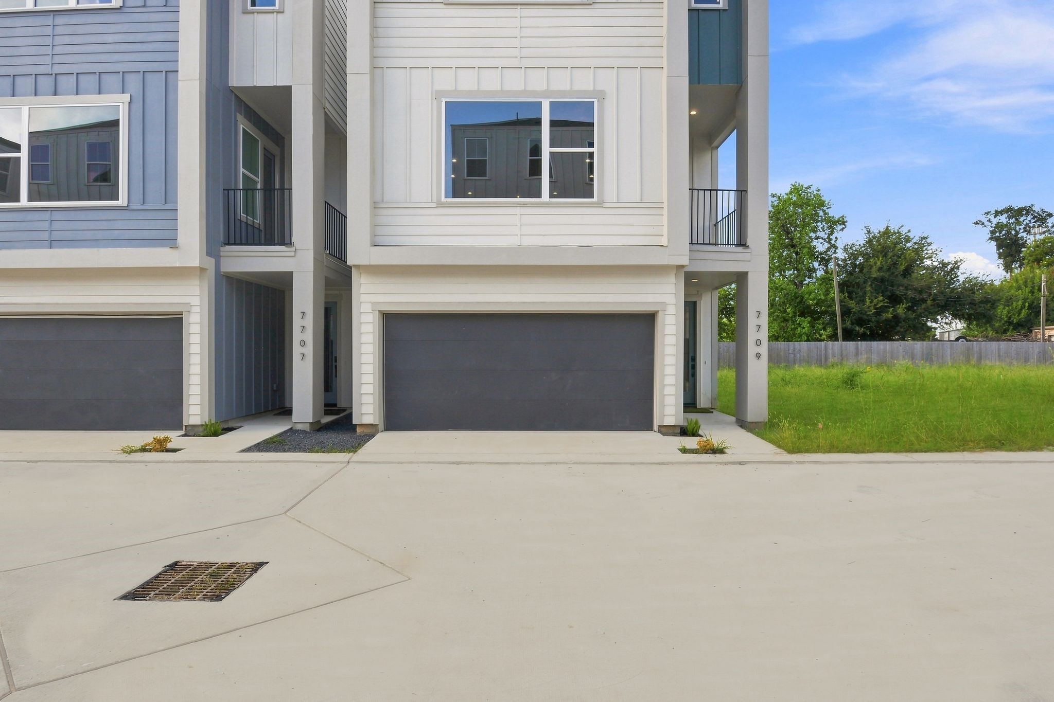 7709 Earl Rudder Way Houston, TX 77055 - Photo 5 of 50 Gallery Image 5
