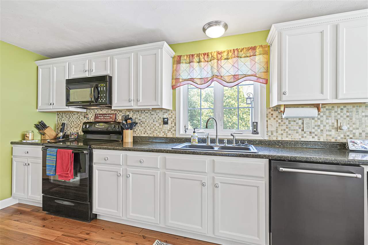 105 Governors Road Rochester, NH 03867 - Photo 8 of 39